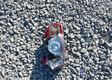 2015 Toyota Tacoma Base V6/Trd Pro z USA, uszkodzony, nr VIN 3TMLU4EN5FM205879